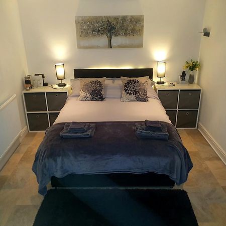 Idyllic 2 Bedroom Self-Contained Upsidedown Annexe Лландриндод-Уэлс Экстерьер фото